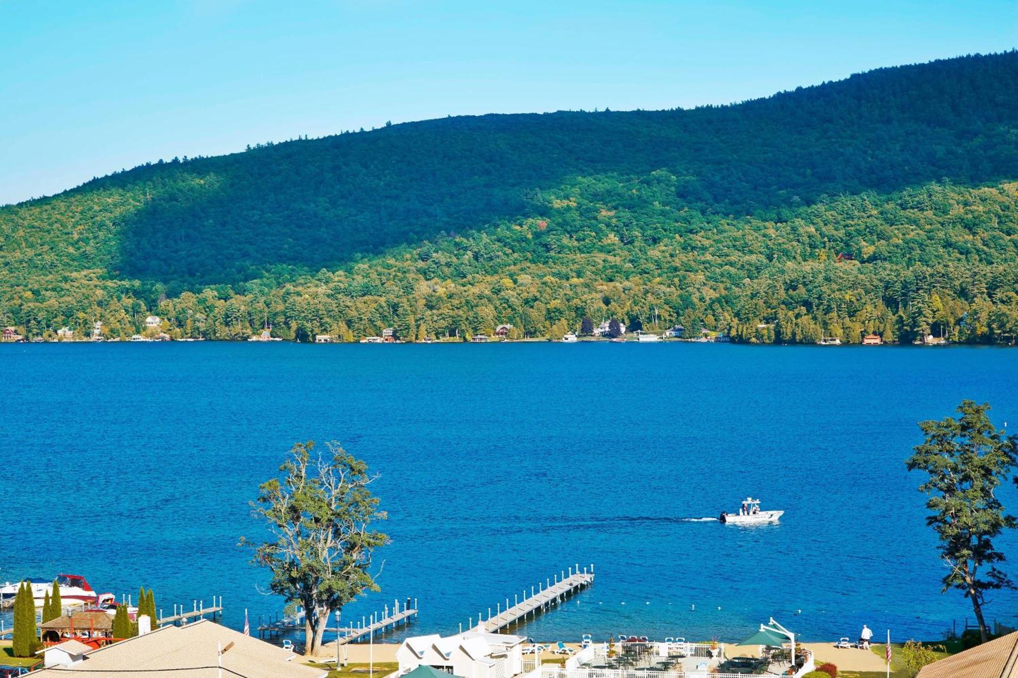 Courtyard By Marriott Lake George Eksteriør bilde
