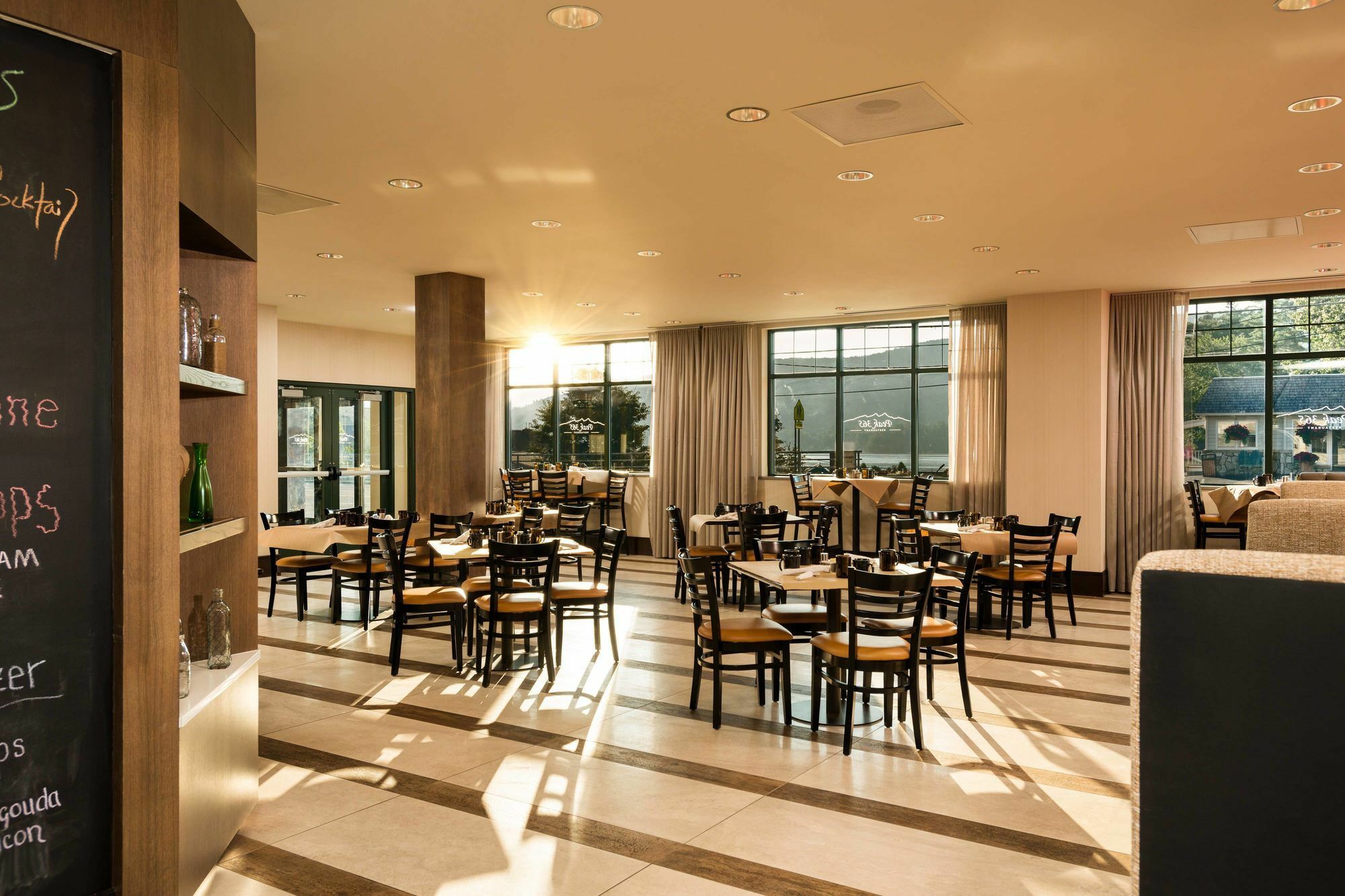 Courtyard By Marriott Lake George Eksteriør bilde